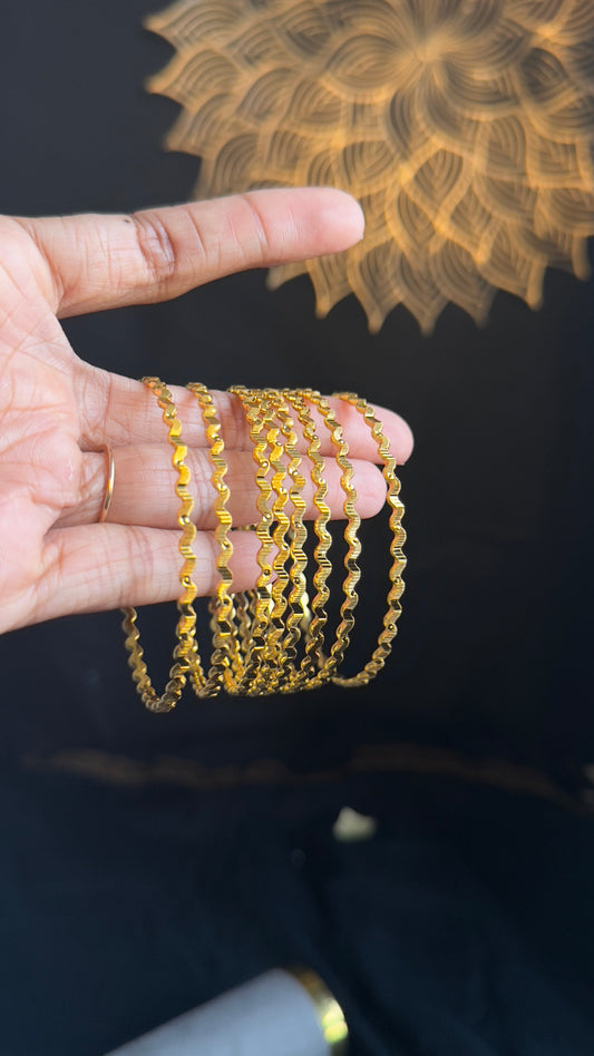 zigzag Set of 8 Antique Gold plain Bangle South indian Jewelry Antique indian jewelry - TRADITIONAL