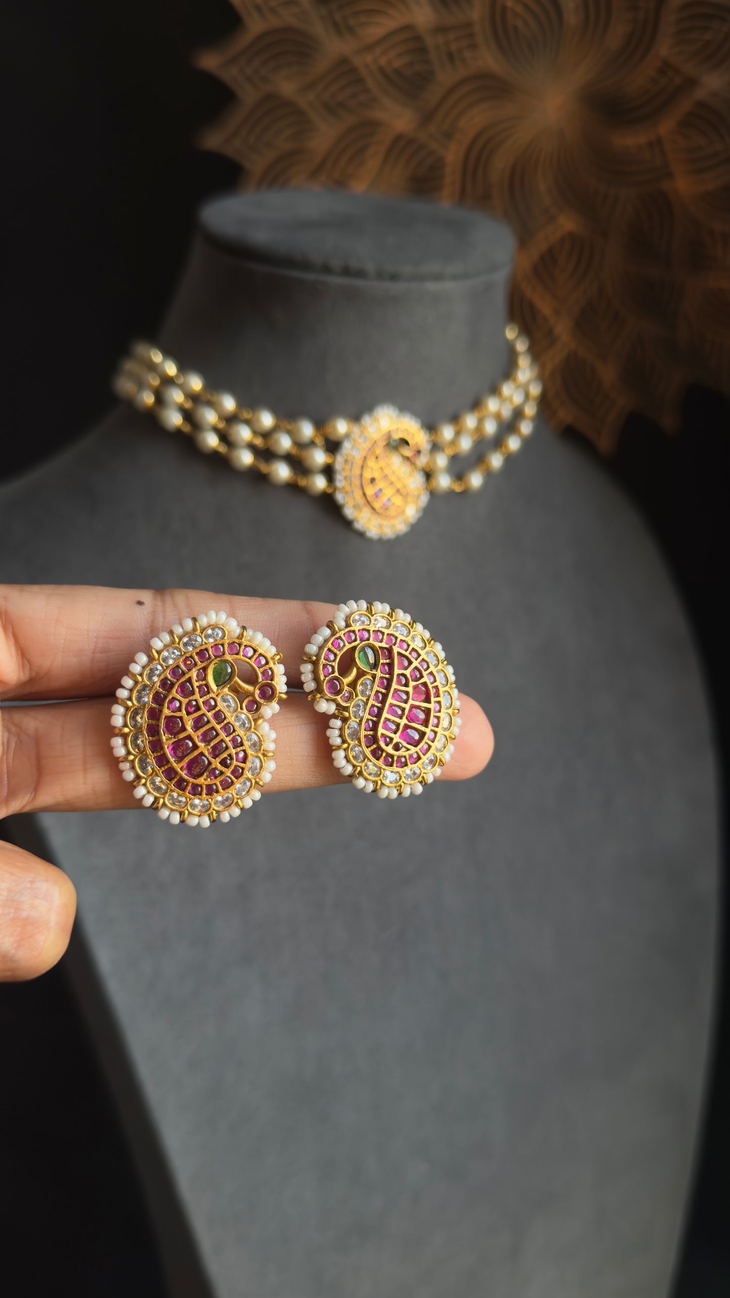 Paisley Pearl Beaded Kemp Choker Set - TRADITIONAL