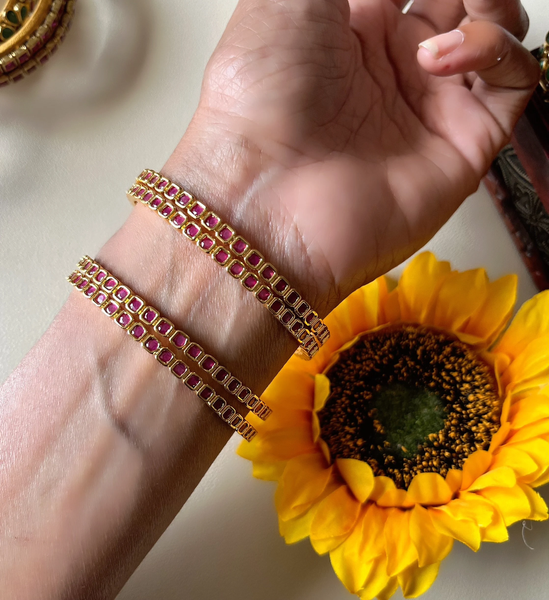 Set of 4 Ruby Square Lined Kemp Bangle - TRADITIONAL