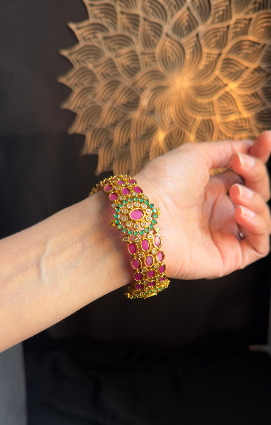 Antique Single Ruby Kada Bangle - TRADITIONAL