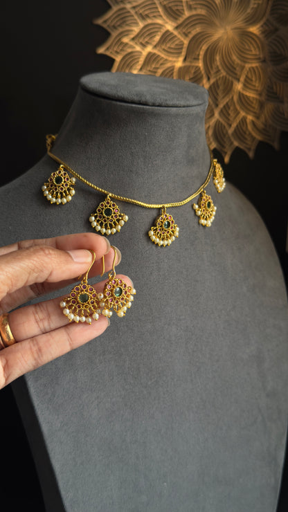 Pretty dainty Multi Pendant Drops Kemp Necklace Set - FUSION