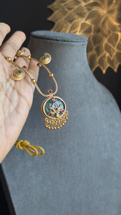 Gold Pendant mango paisley South Indian jewelry Necklace Set - TRADITIONAL | Mango Design Necklace Set