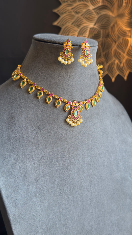Kerala Nagapadam Pendant Necklace Set | Traditional Green Palakka Necklace set | South Indian Temple Jewellery | South Indian Wedding Choker