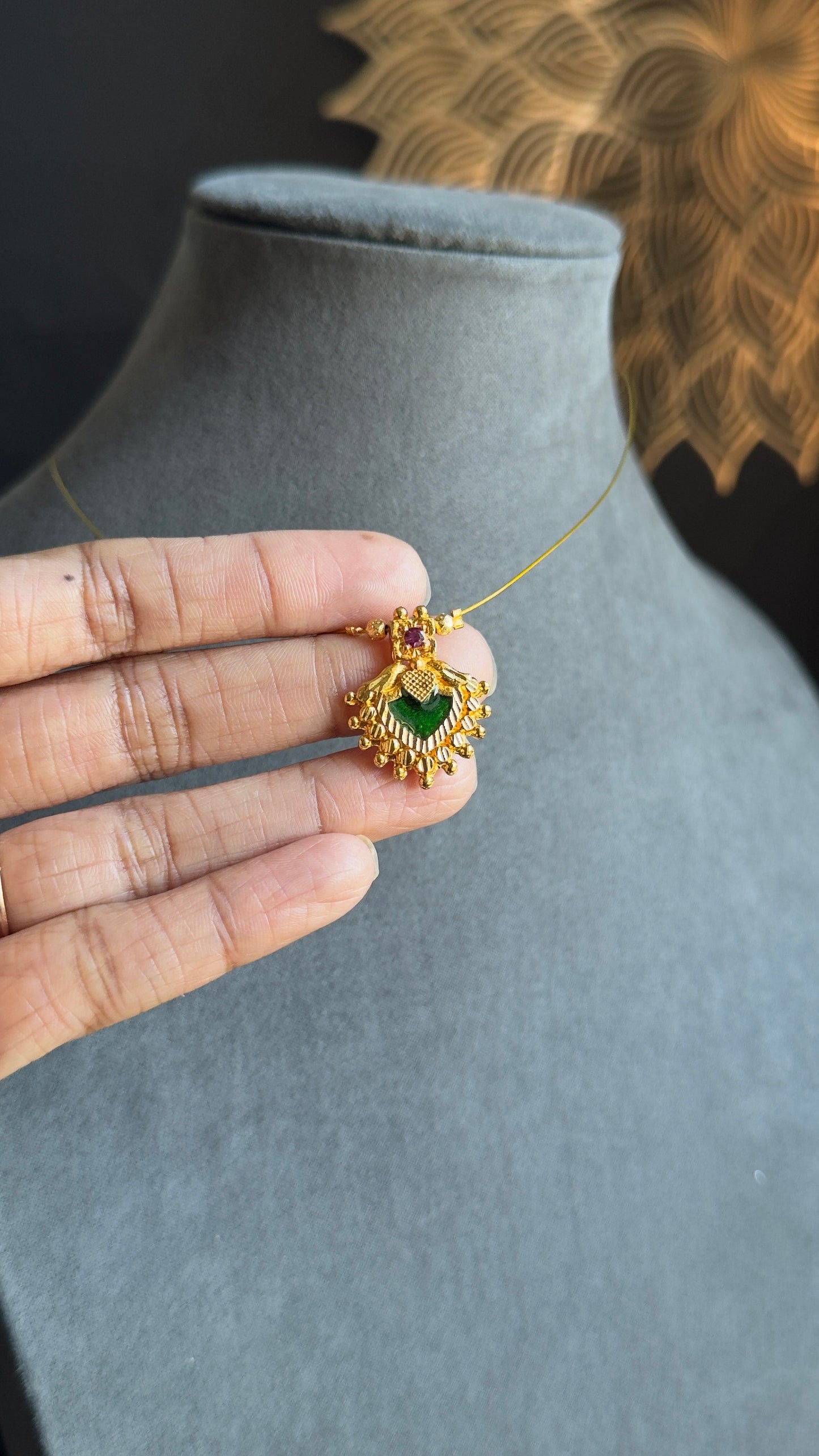 Invisible Palaka Gold South Indian Pendant Necklace
