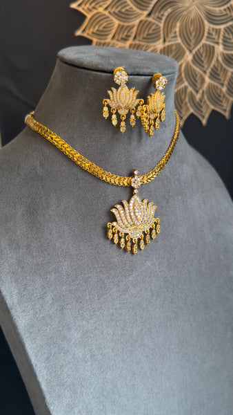 Lotus Kemp Atigai Set with Danglers - South Indian Necklace